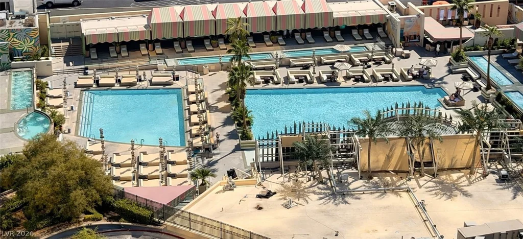 145 Harmon, Las Vegas, NV 89109