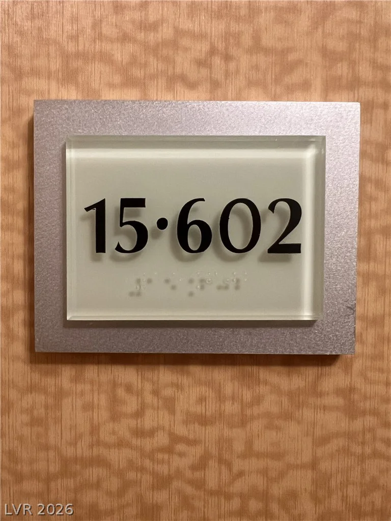 145 Harmon, Las Vegas, NV 89109