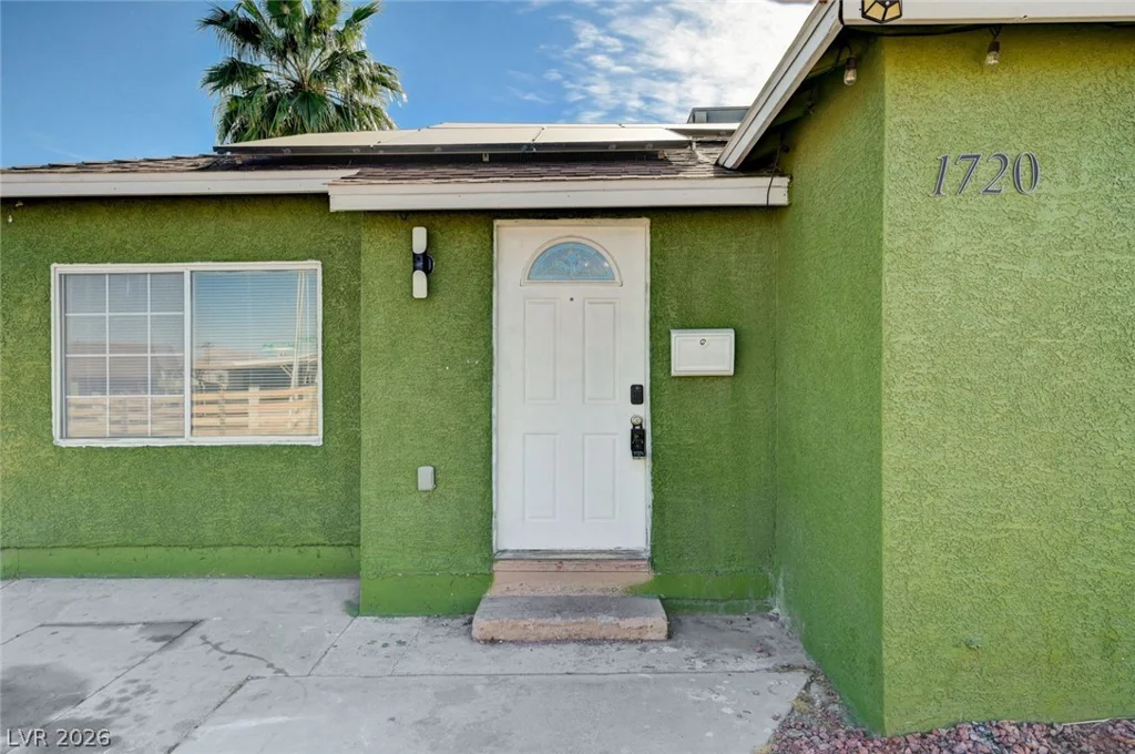 1720 Carson, Las Vegas, NV 89101