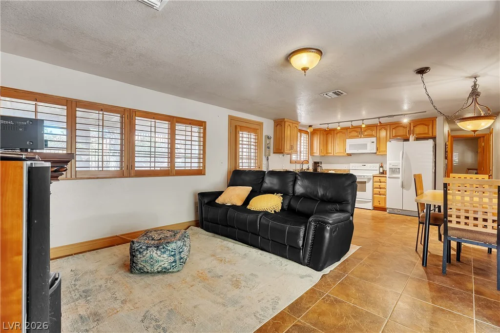 12575 Wigwam, Las Vegas, NV 89161