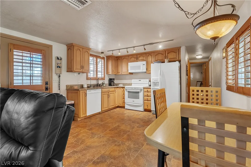 12575 Wigwam, Las Vegas, NV 89161