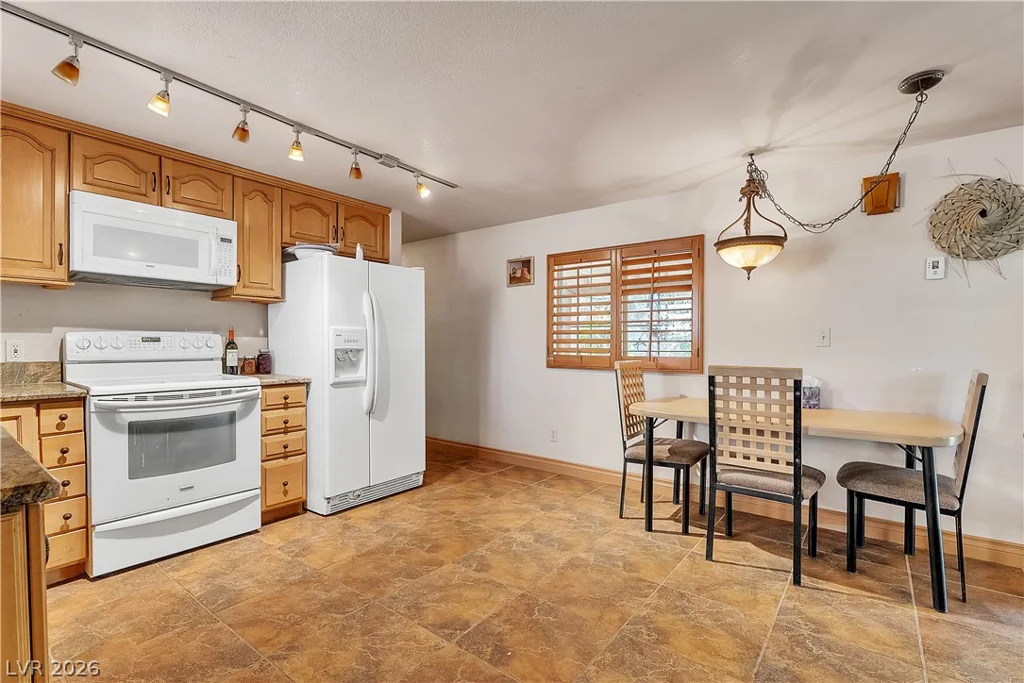 12575 Wigwam, Las Vegas, NV 89161
