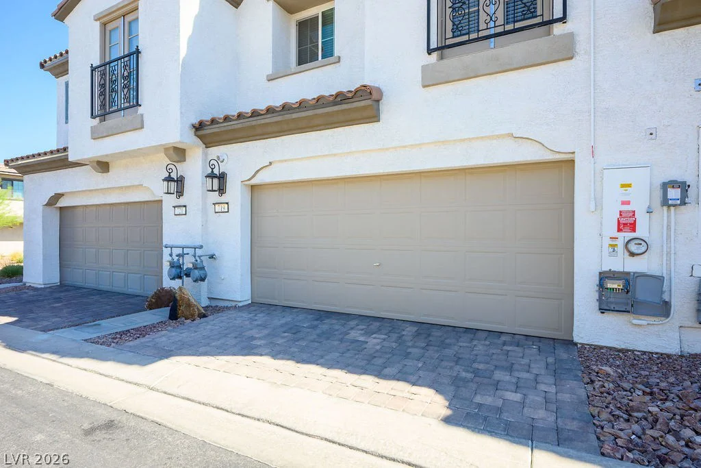 719 Omaggio, Henderson, NV 89011