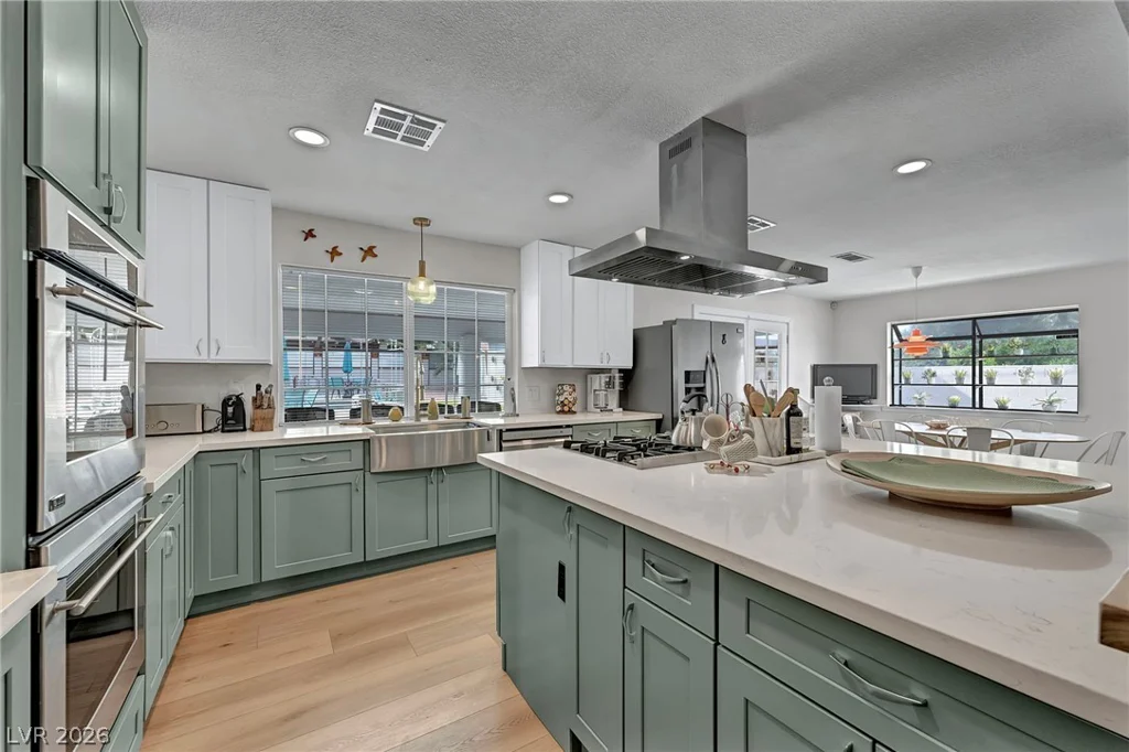 1400 Maria Elena, Las Vegas, NV 89104
