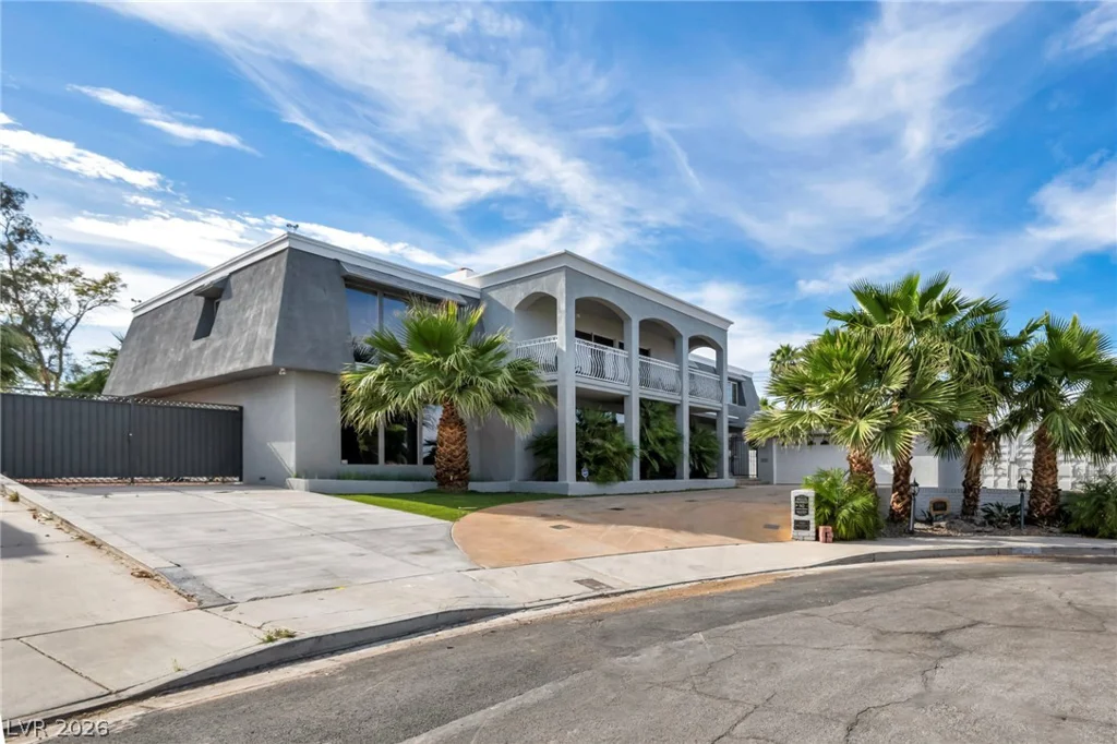 1400 Maria Elena, Las Vegas, NV 89104
