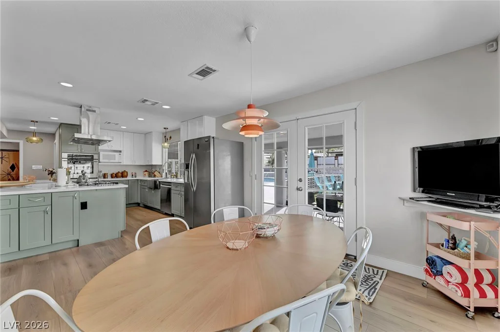 1400 Maria Elena, Las Vegas, NV 89104