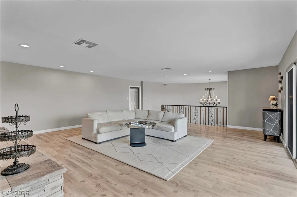 1400 Maria Elena, Las Vegas, NV 89104