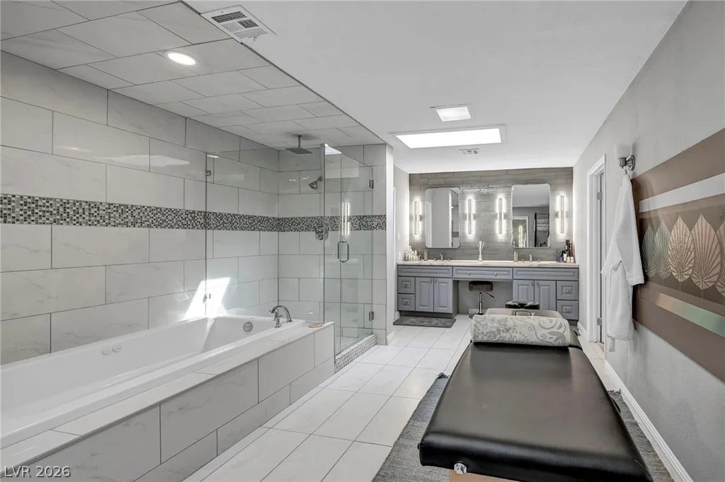 1400 Maria Elena, Las Vegas, NV 89104