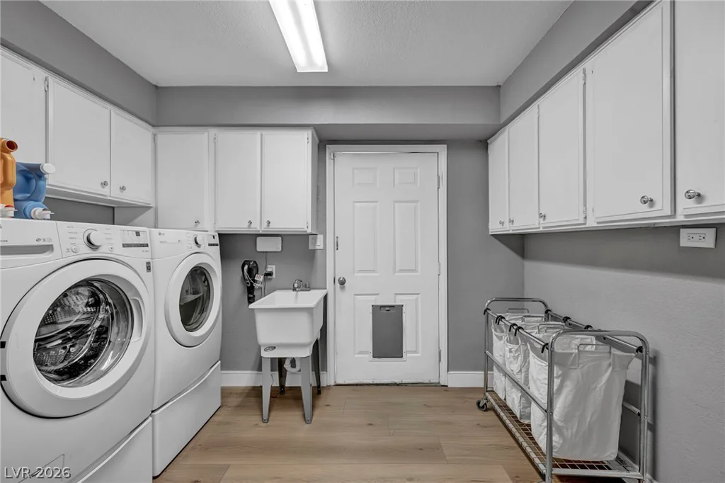 1400 Maria Elena, Las Vegas, NV 89104