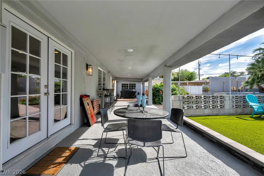 1400 Maria Elena, Las Vegas, NV 89104