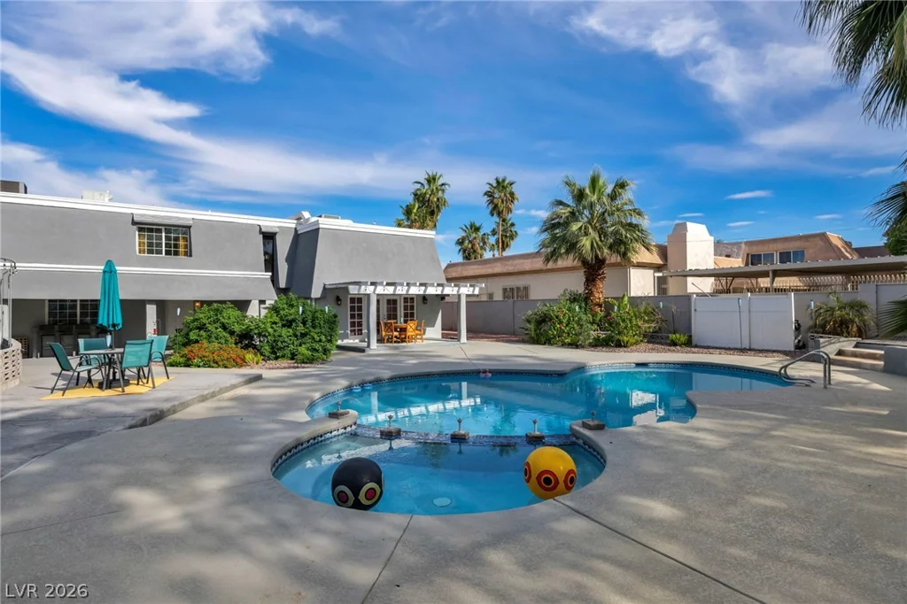 1400 Maria Elena, Las Vegas, NV 89104
