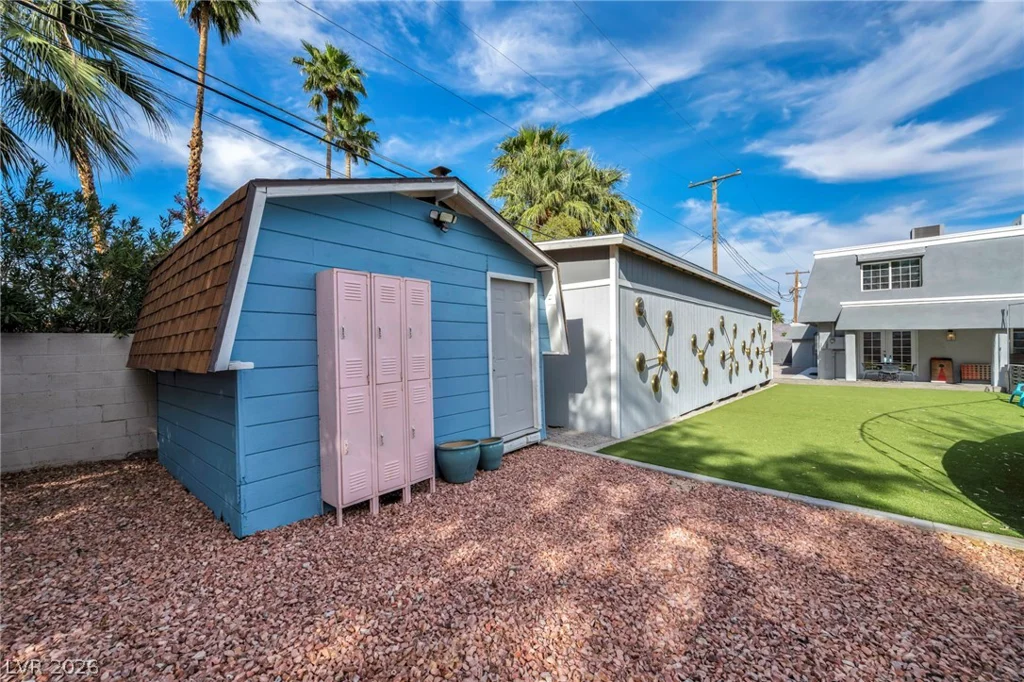 1400 Maria Elena, Las Vegas, NV 89104