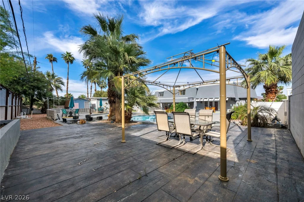 1400 Maria Elena, Las Vegas, NV 89104