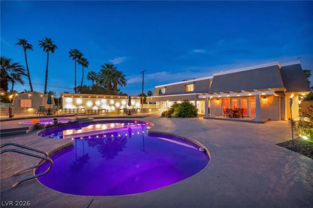 1400 Maria Elena, Las Vegas, NV 89104
