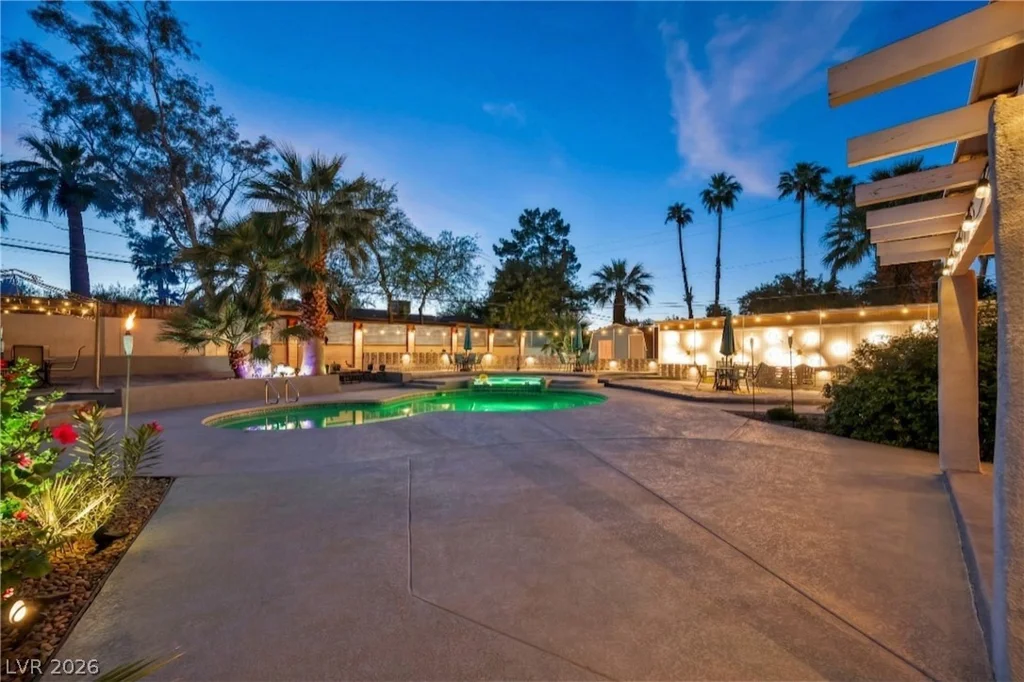 1400 Maria Elena, Las Vegas, NV 89104
