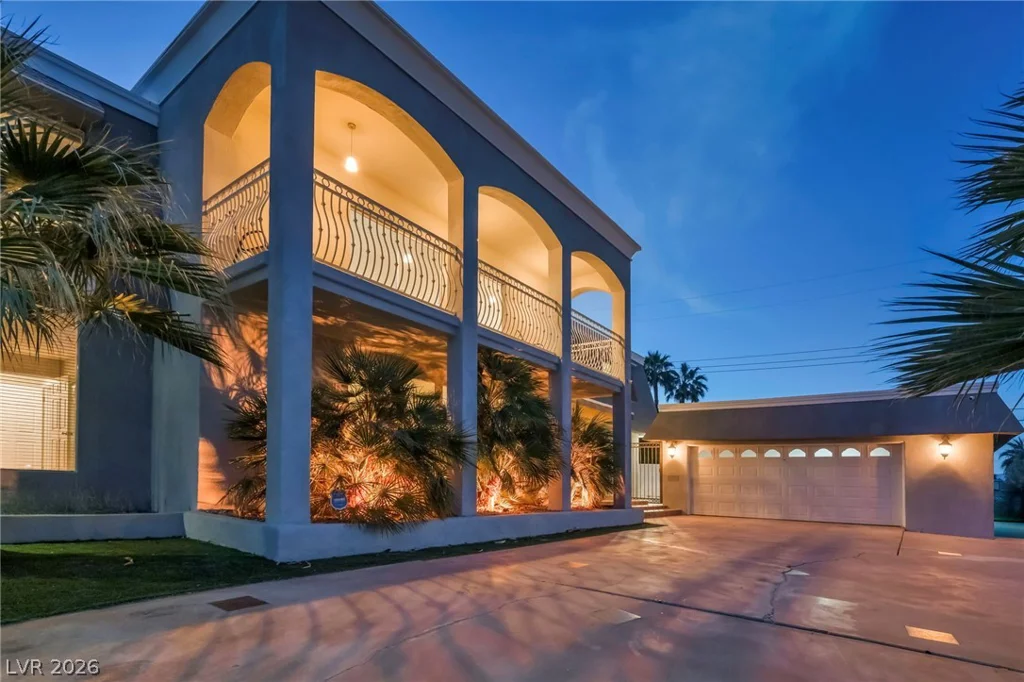 1400 Maria Elena, Las Vegas, NV 89104