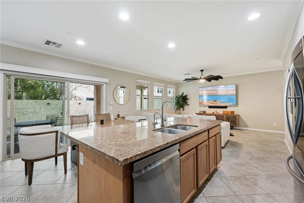 1136 Strada Pecei, Henderson, NV 89011