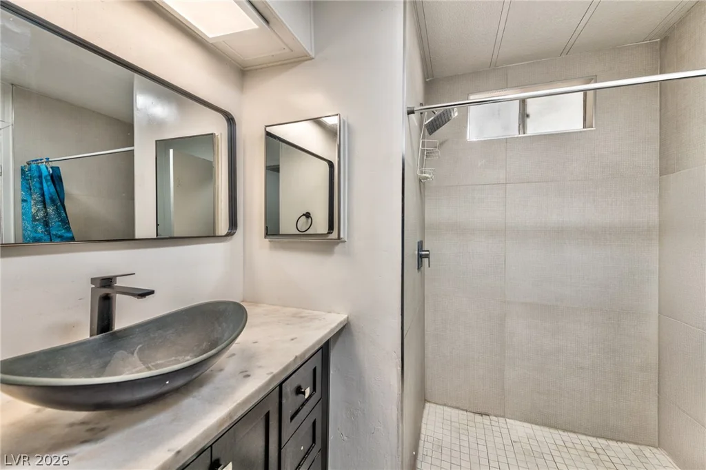 80 Vegas Valley, Pahrump, NV 89048