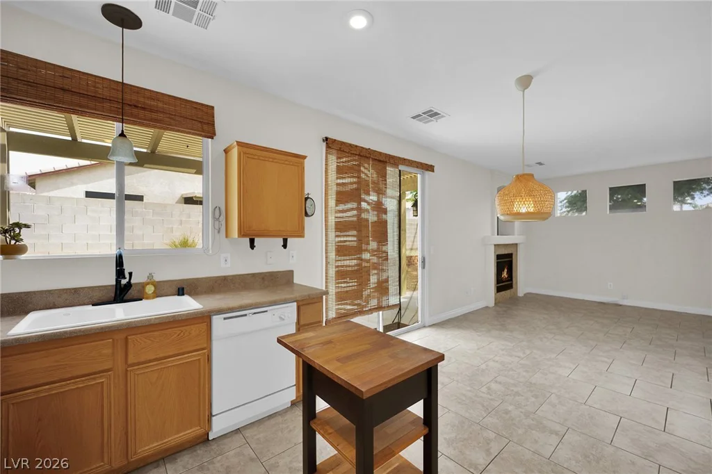 1082 Bay Laurel, Las Vegas, NV 89110