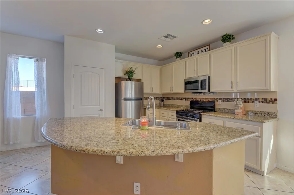 2213 Dolphin Beach, North Las Vegas, NV 89081