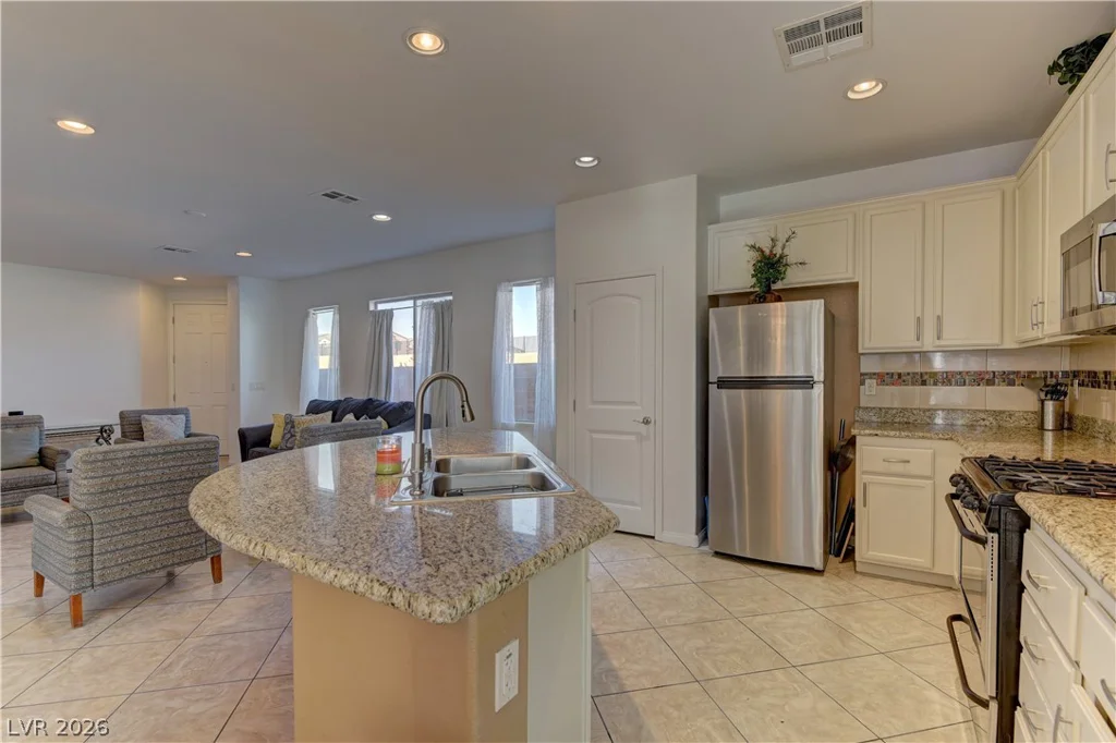 2213 Dolphin Beach, North Las Vegas, NV 89081