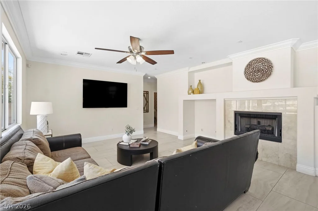 728 Lava Falls, Las Vegas, NV 89110