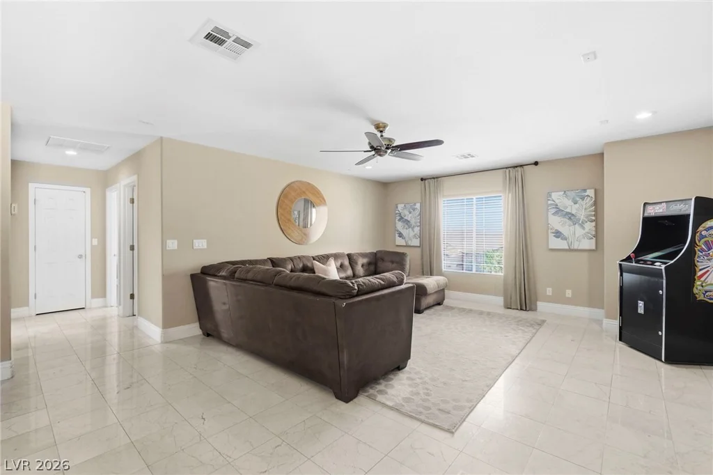 728 Lava Falls, Las Vegas, NV 89110