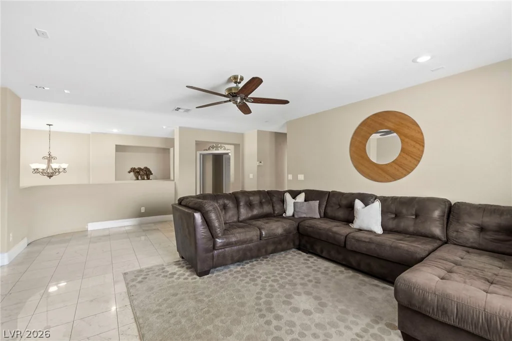 728 Lava Falls, Las Vegas, NV 89110