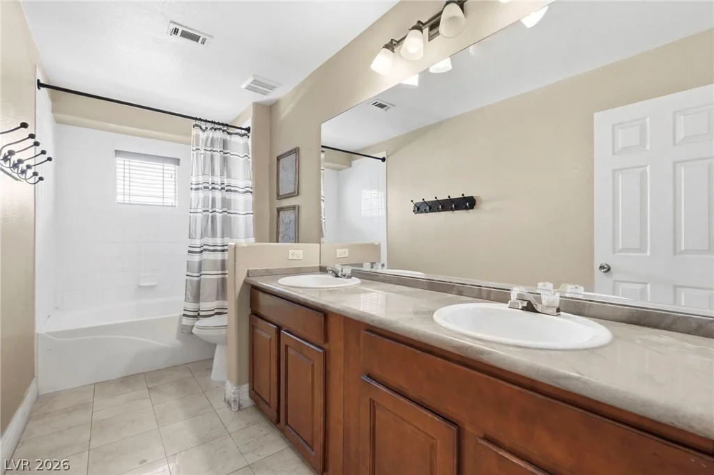 728 Lava Falls, Las Vegas, NV 89110