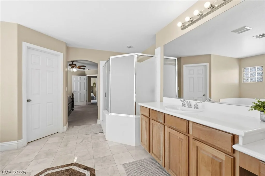 728 Lava Falls, Las Vegas, NV 89110