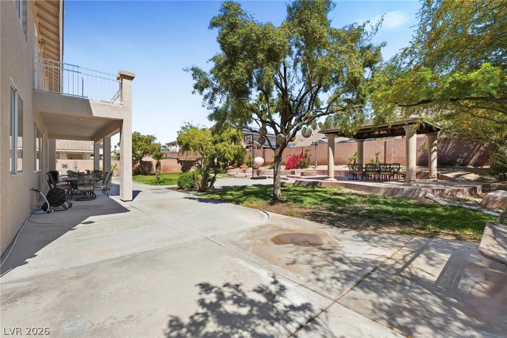 728 Lava Falls, Las Vegas, NV 89110