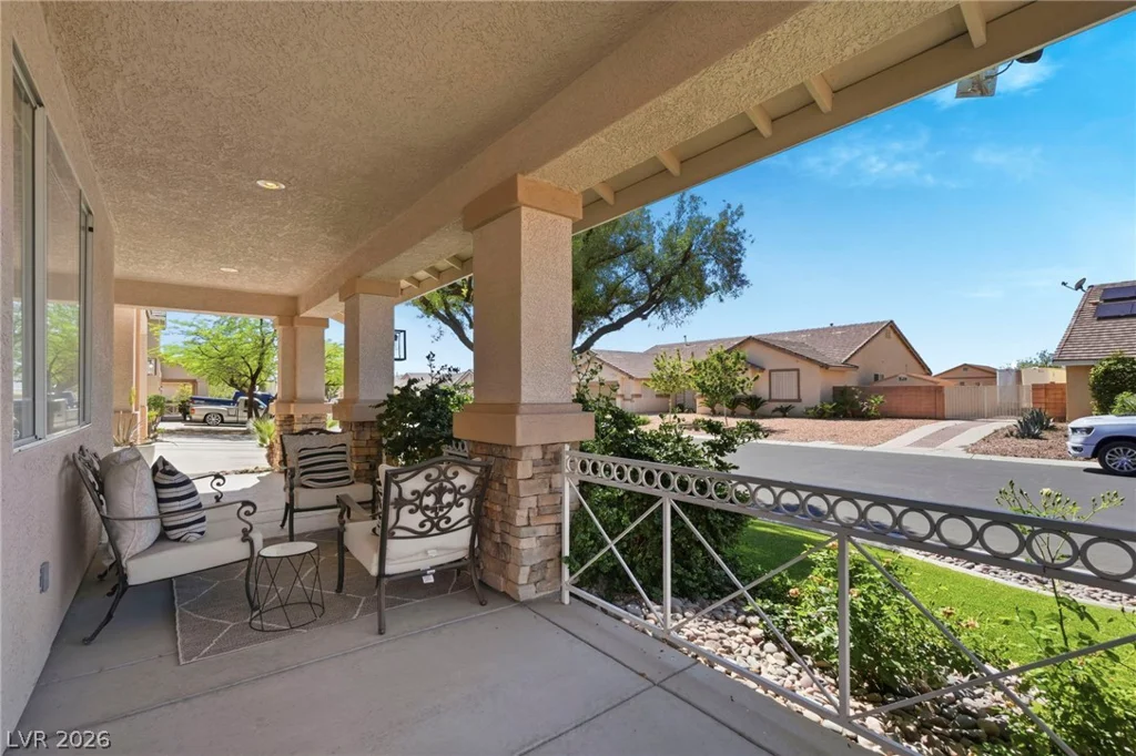 728 Lava Falls, Las Vegas, NV 89110