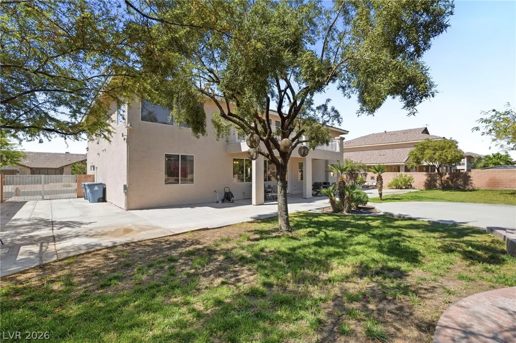 728 Lava Falls, Las Vegas, NV 89110