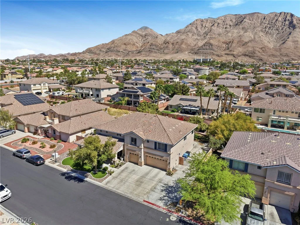 728 Lava Falls, Las Vegas, NV 89110