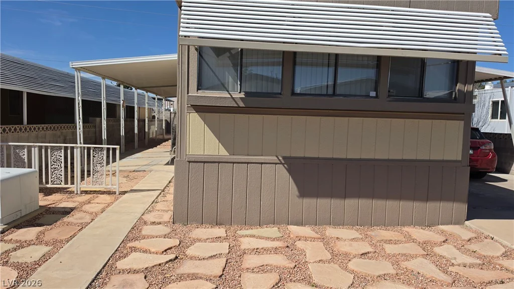 4633 Royal Ridge, Las Vegas, NV 89103