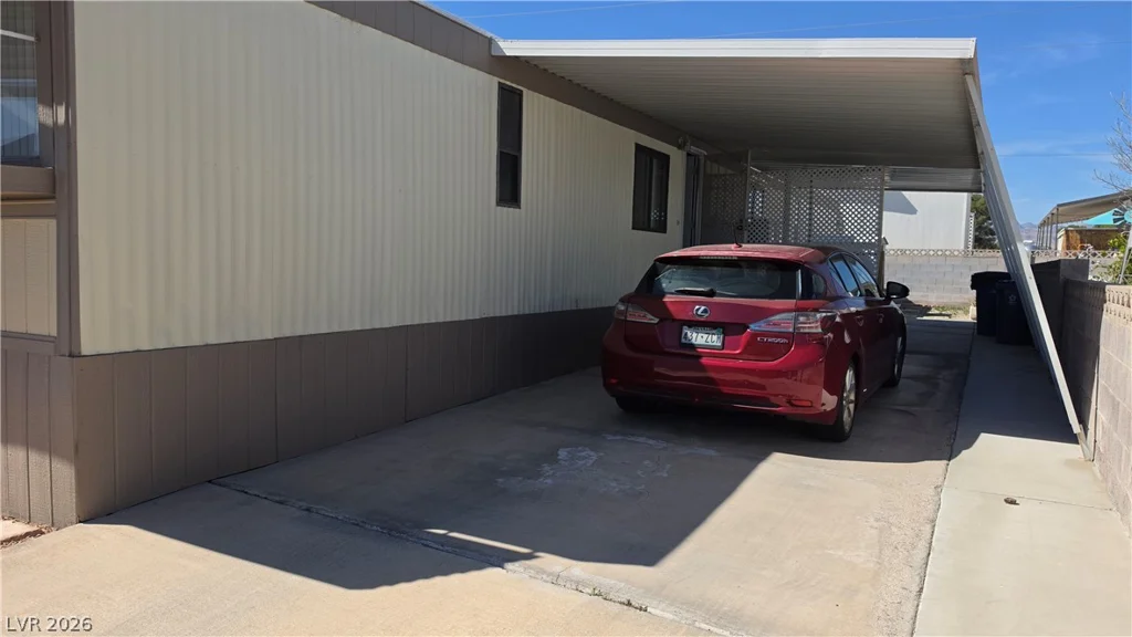 4633 Royal Ridge, Las Vegas, NV 89103