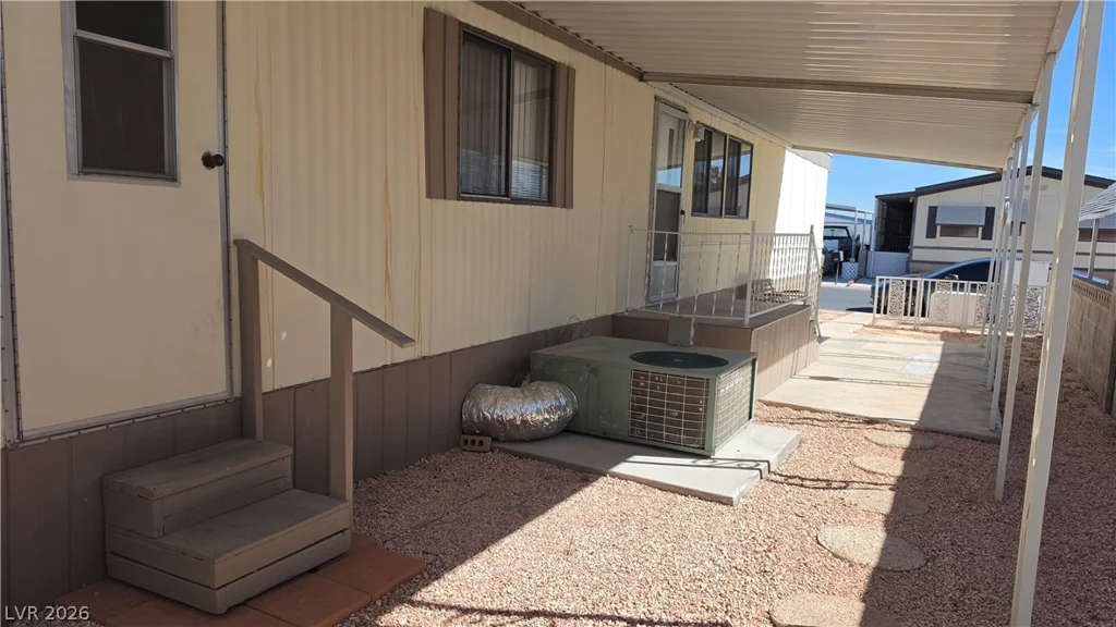 4633 Royal Ridge, Las Vegas, NV 89103