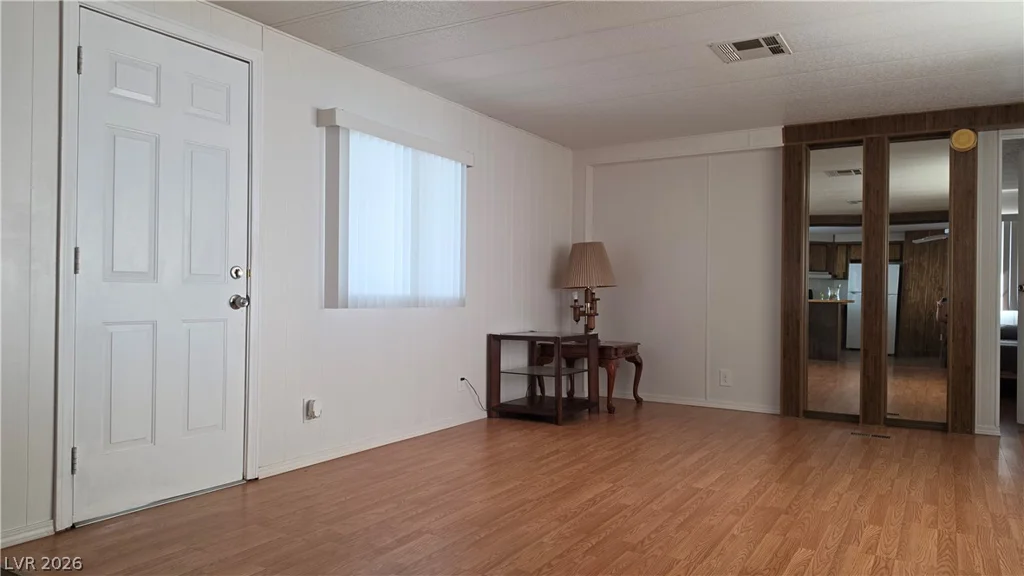 4633 Royal Ridge, Las Vegas, NV 89103