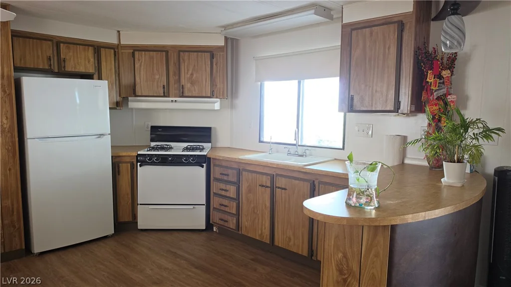 4633 Royal Ridge, Las Vegas, NV 89103