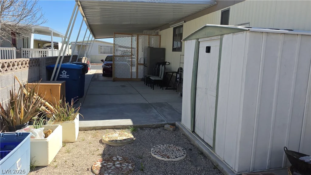 4633 Royal Ridge, Las Vegas, NV 89103