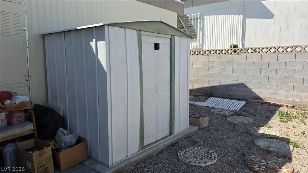 4633 Royal Ridge, Las Vegas, NV 89103
