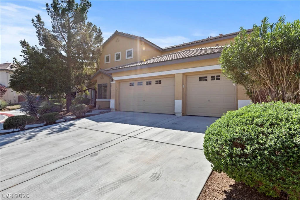 4051 Lancaster Falls, North Las Vegas, NV 89085