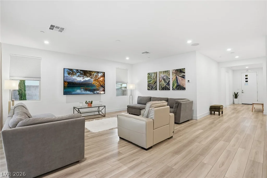 1917 Regal Bluff, Henderson, NV 89052