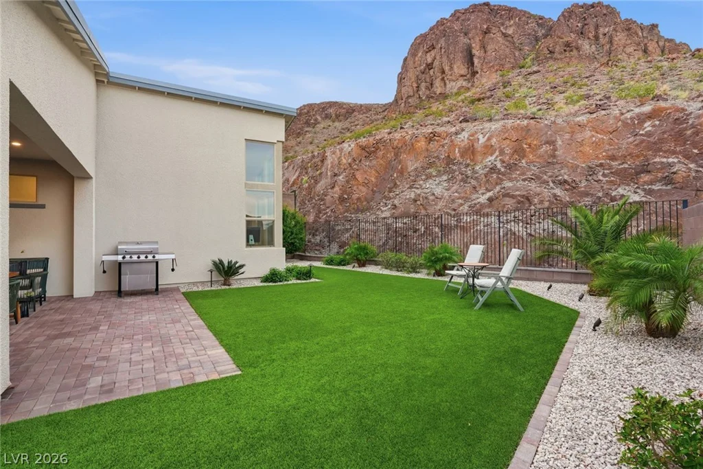 1917 Regal Bluff, Henderson, NV 89052