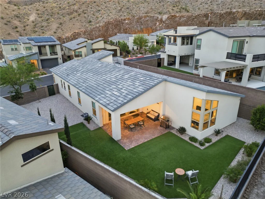1917 Regal Bluff, Henderson, NV 89052