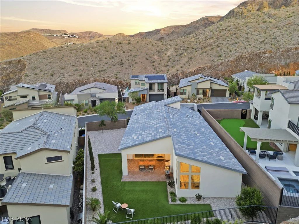 1917 Regal Bluff, Henderson, NV 89052
