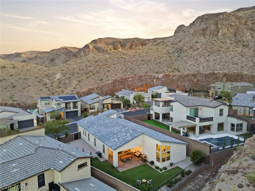1917 Regal Bluff, Henderson, NV 89052