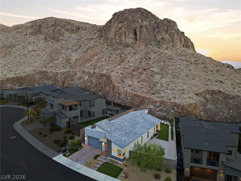 1917 Regal Bluff, Henderson, NV 89052