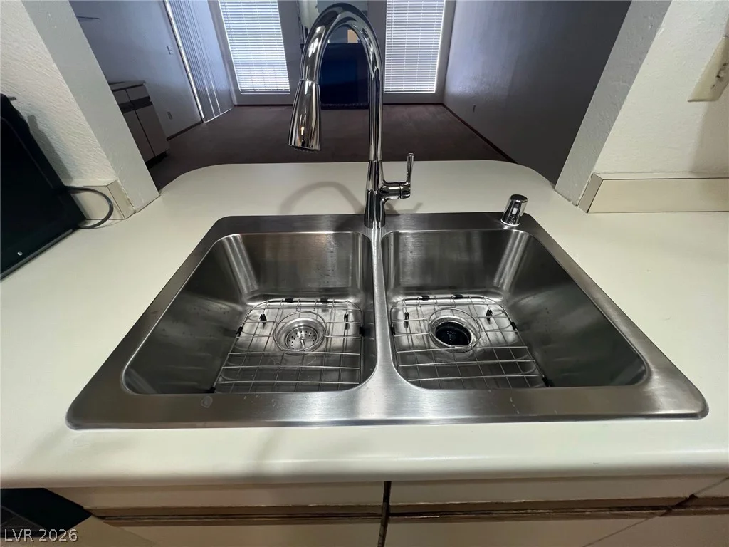 5205 Orchard Hills, Las Vegas, NV 89130