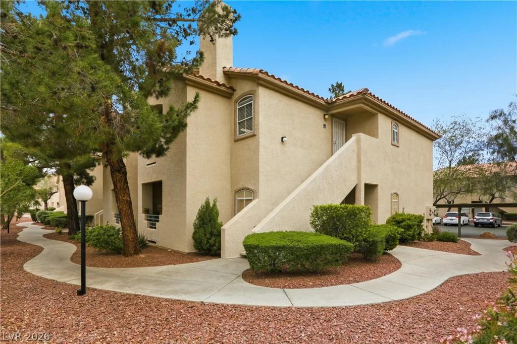 5415 Harmon, Las Vegas, NV 89103